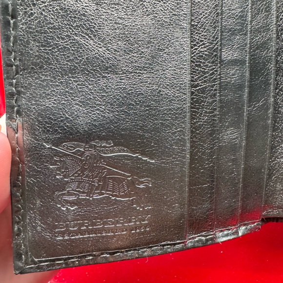 100% Authentic Burberry Wallet Pouch bought in Italy💓 - Picture 5 of 5